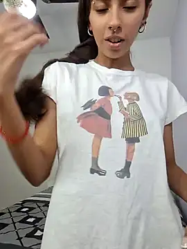 Jazmin-Cerezita online show from 01/10/25, 10:25