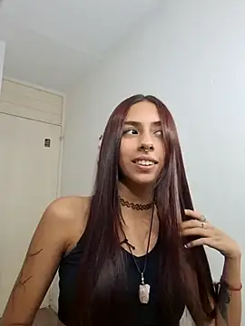 Snapshot of Jazmin-Cerezita chatting on 02/06/26, 10:06 Jazmin-Cerezita online show from 02/06/26, 10:06