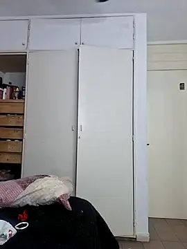 Jazmin-Cerezita online show from 10/17/25, 10:55