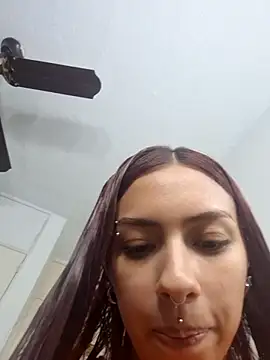 Jazmin-Cerezita online show from 10/26/25, 08:09