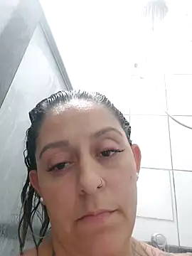 Snapshot of baixinhaloira chatting on 12/21/24, 02:30 baixinhaloira online show from 12/21/24, 02:30