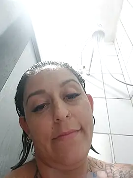 Snapshot of baixinhaloira chatting on 02/20/25, 02:29 baixinhaloira online show from 02/20/25, 02:29