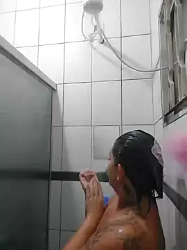 Snapshot of baixinhaloira chatting on 01/10/25, 12:49 baixinhaloira online show from 01/10/25, 12:49