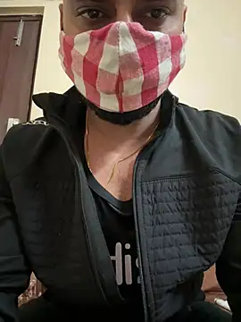 Snapshot of thesexymask chatting on 12/14/24, 11:07 thesexymask online show from 12/14/24, 11:07