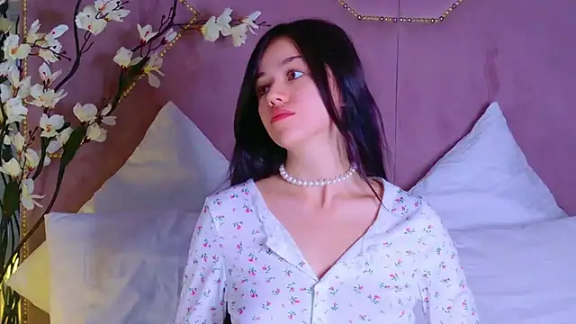 STELLA RICH online show from 10/26/25, 09:37