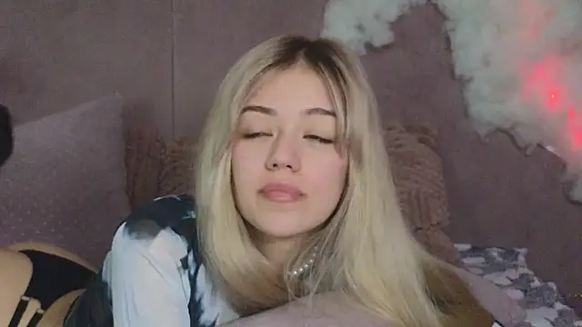 Snapshot of STELLA_RICH chatting on 02/22/25, 09:04 STELLA RICH online show from 02/22/25, 09:04