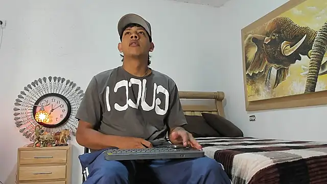 mr stiven  online show from 04/12/26, 03:10