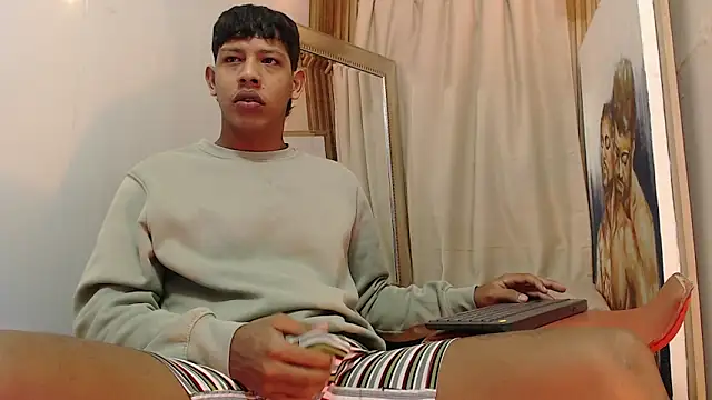 Snapshot of mr_stiven_ chatting on 09/20/25, 02:49 mr stiven  online show from 09/20/25, 02:49