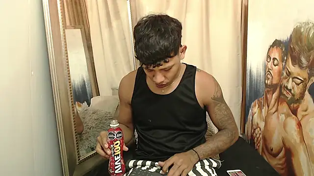 Snapshot of mr_stiven_ chatting on 09/18/25, 02:36 mr stiven  online show from 09/18/25, 02:36