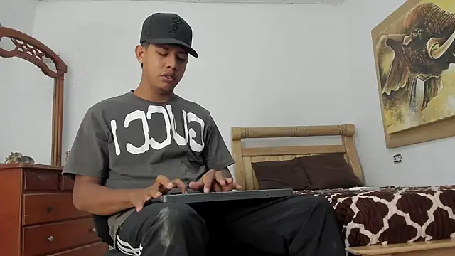 mr stiven  online show from 02/26/26, 04:23