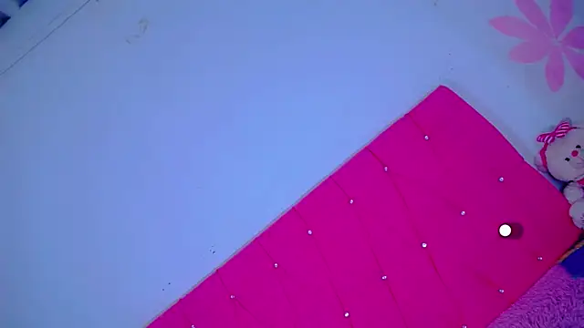 Theylor Rouse online show from 12/19/25, 05:32