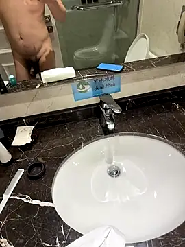 866532 online show from 10/31/25, 02:46