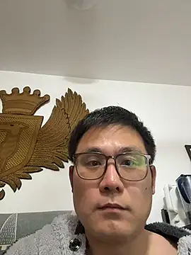 Snapshot of 866532 chatting on 03/04/26, 11:40 866532 online show from 03/04/26, 11:40