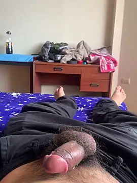 Kevineey online show from 11/12/25, 03:38