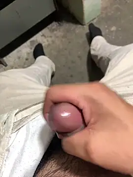 Kevineey online show from 11/16/25, 07:13