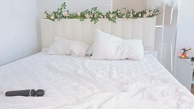 Akina starr online show from 11/08/25, 04:16