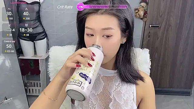 Snapshot of Bella-LL chatting on 12/20/24, 04:57 Bella-LL online show from 12/20/24, 04:57