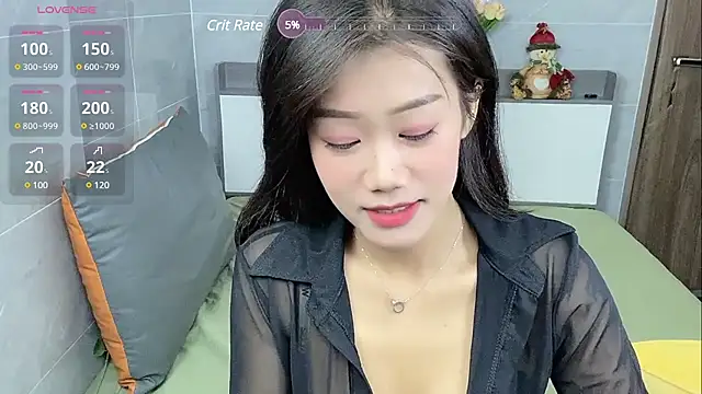 Snapshot of Bella-LL chatting on 12/17/24, 07:15 Bella-LL online show from 12/17/24, 07:15