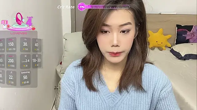 Snapshot of Bella-LL chatting on 10/26/25, 04:51 Bella-LL online show from 10/26/25, 04:51