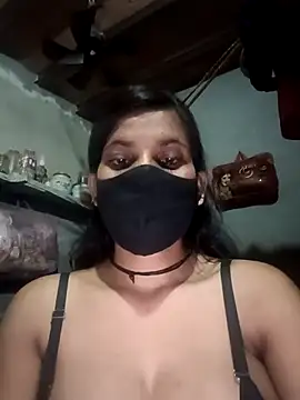 Snapshot of Aafreen_36 chatting on 03/04/25, 04:30 Aafreen 36 online show from 03/04/25, 04:30