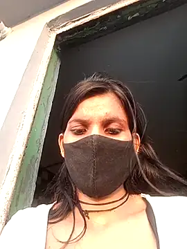 Snapshot of Aafreen_36 chatting on 02/22/25, 12:18 Aafreen 36 online show from 02/22/25, 12:18