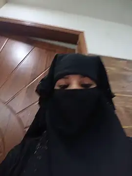 Snapshot of Aafreen_36 chatting on 06/16/26, 02:44 Aafreen 36 online show from 06/16/26, 02:44