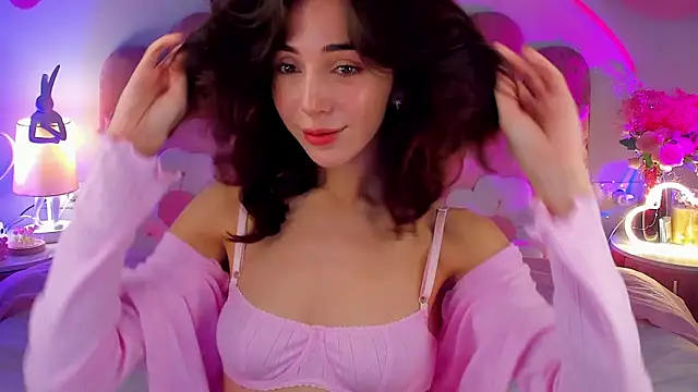 ElsaYoung online show from 11/28/25, 08:31