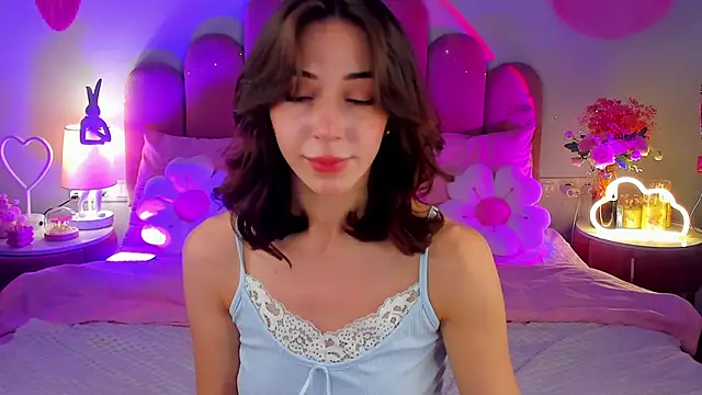 ElsaYoung online show from 11/20/25, 07:47