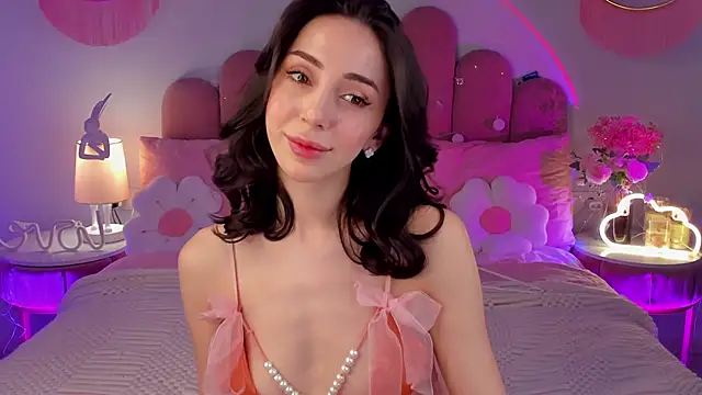 ElsaYoung online show from 02/04/26, 08:26