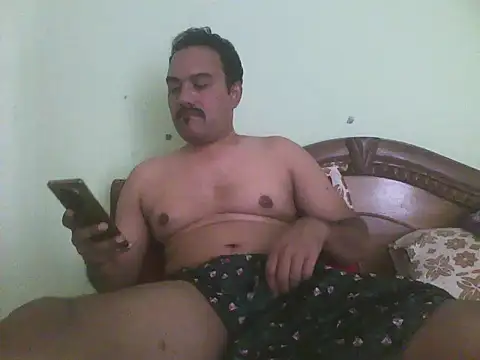 farhaanmacho online show from 05/06/26, 09:02