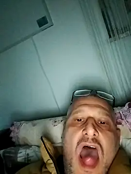 Husoban online show from 10/26/25, 04:29