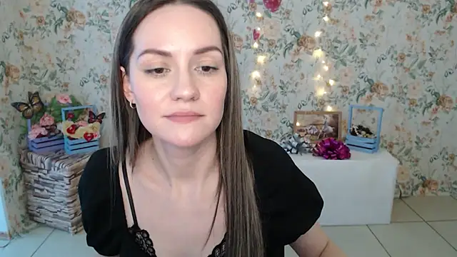 Snapshot of Lina_Star_S chatting on 02/12/25, 09:52 Lina Star S online show from 02/12/25, 09:52