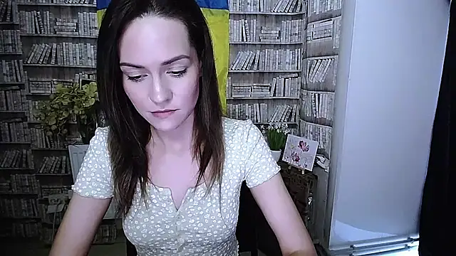 Snapshot of Lina_Star_S chatting on 11/14/25, 10:52 Lina Star S online show from 11/14/25, 10:52