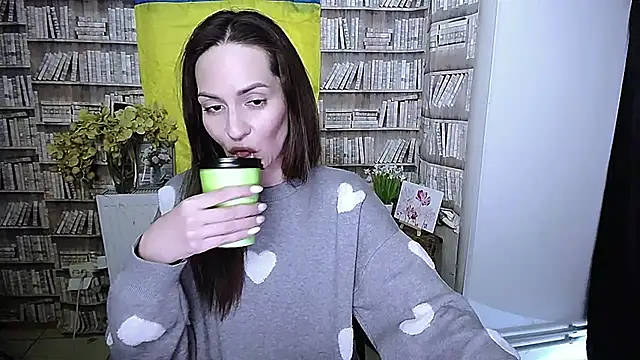 Snapshot of Lina_Star_S chatting on 11/25/25, 10:26 Lina Star S online show from 11/25/25, 10:26