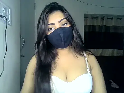 Snapshot of ishi_Beauty chatting on 02/03/26, 06:22 ishi Beauty online show from 02/03/26, 06:22