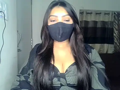 Snapshot of ishi_Beauty chatting on 02/19/26, 07:16 ishi Beauty online show from 02/19/26, 07:16