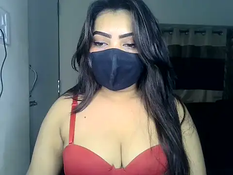 Snapshot of ishi_Beauty chatting on 02/11/26, 05:02 ishi Beauty online show from 02/11/26, 05:02