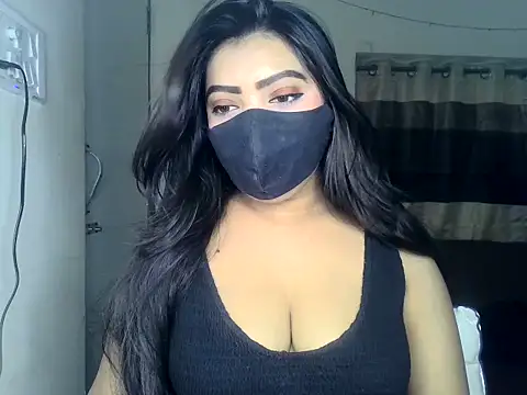 Snapshot of ishi_Beauty chatting on 01/15/26, 05:55 ishi Beauty online show from 01/15/26, 05:55