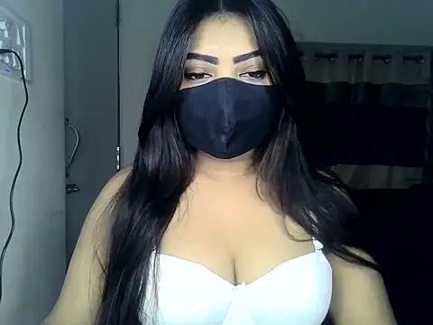 Snapshot of ishi_Beauty chatting on 02/11/26, 04:56 ishi Beauty online show from 02/11/26, 04:56