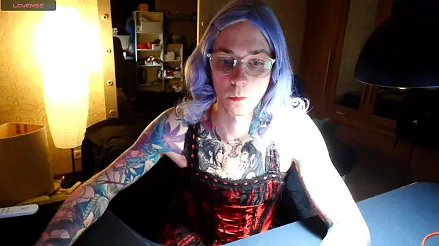 Julia dolls online show from 05/09/26, 06:00
