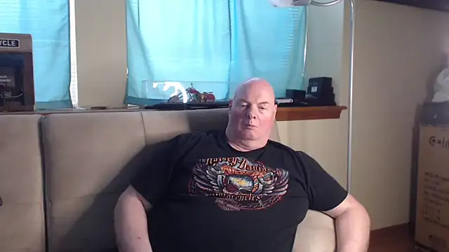 Snapshot of harley99574 chatting on 10/16/25, 07:44 harley99574 online show from 10/16/25, 07:44