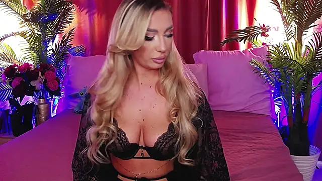 FelyJolie online show from 04/21/26, 03:29