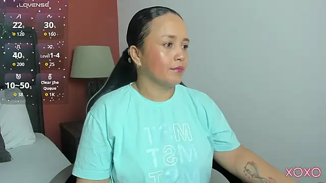 linda rios  online show from 03/18/26, 02:15