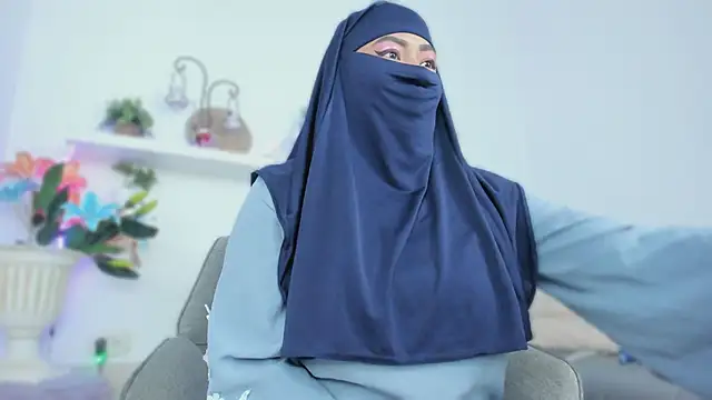 jazmin anbar online show from 11/06/25, 07:07