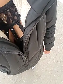 Snapshot of sasi_luna chatting on 09/28/25, 01:07 sasi luna online show from 09/28/25, 01:07