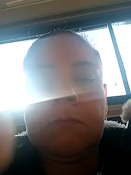 Snapshot of sasi_luna chatting on 10/09/25, 12:28 sasi luna online show from 10/09/25, 12:28