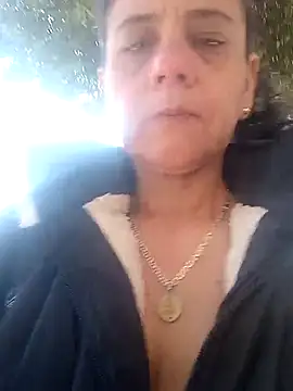 Snapshot of sasi_luna chatting on 09/21/25, 01:27 sasi luna online show from 09/21/25, 01:27