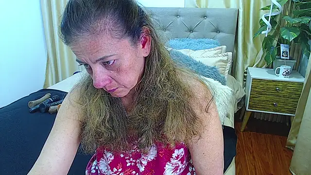 sasi luna online show from 01/11/26, 04:08