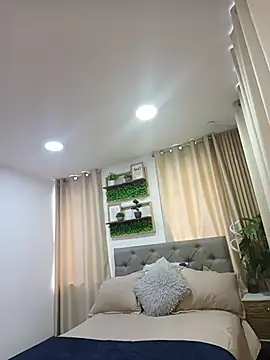 sasi luna online show from 04/08/26, 01:01