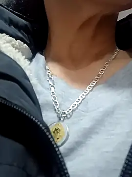 Snapshot of sasi_luna chatting on 10/26/25, 02:17 sasi luna online show from 10/26/25, 02:17